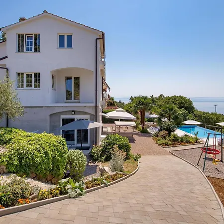 Lovely In With Wifi Apartament Rijeka